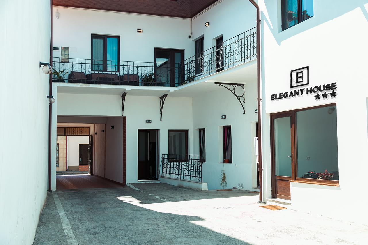 Hotel Elegant House Făgăraş Exterior foto