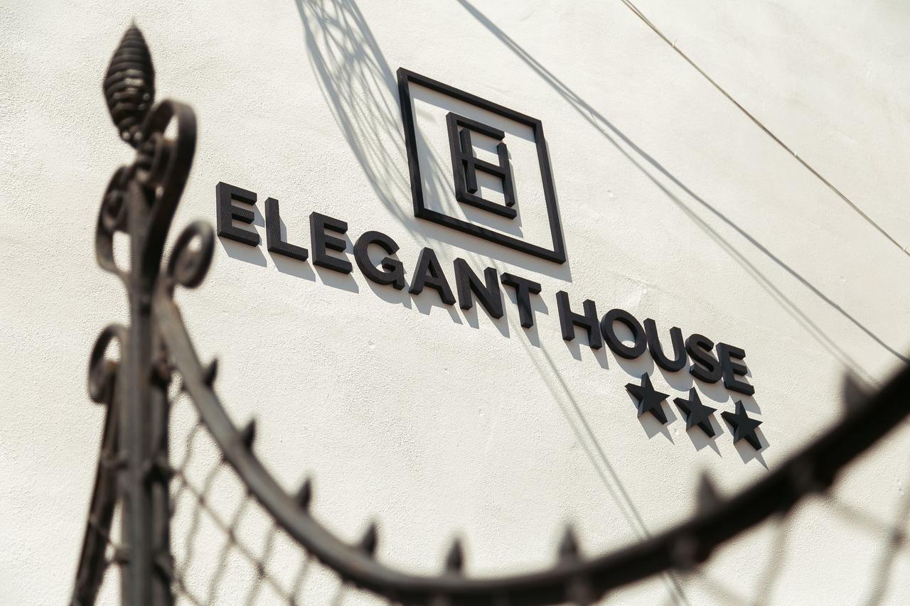 Hotel Elegant House Făgăraş Exterior foto